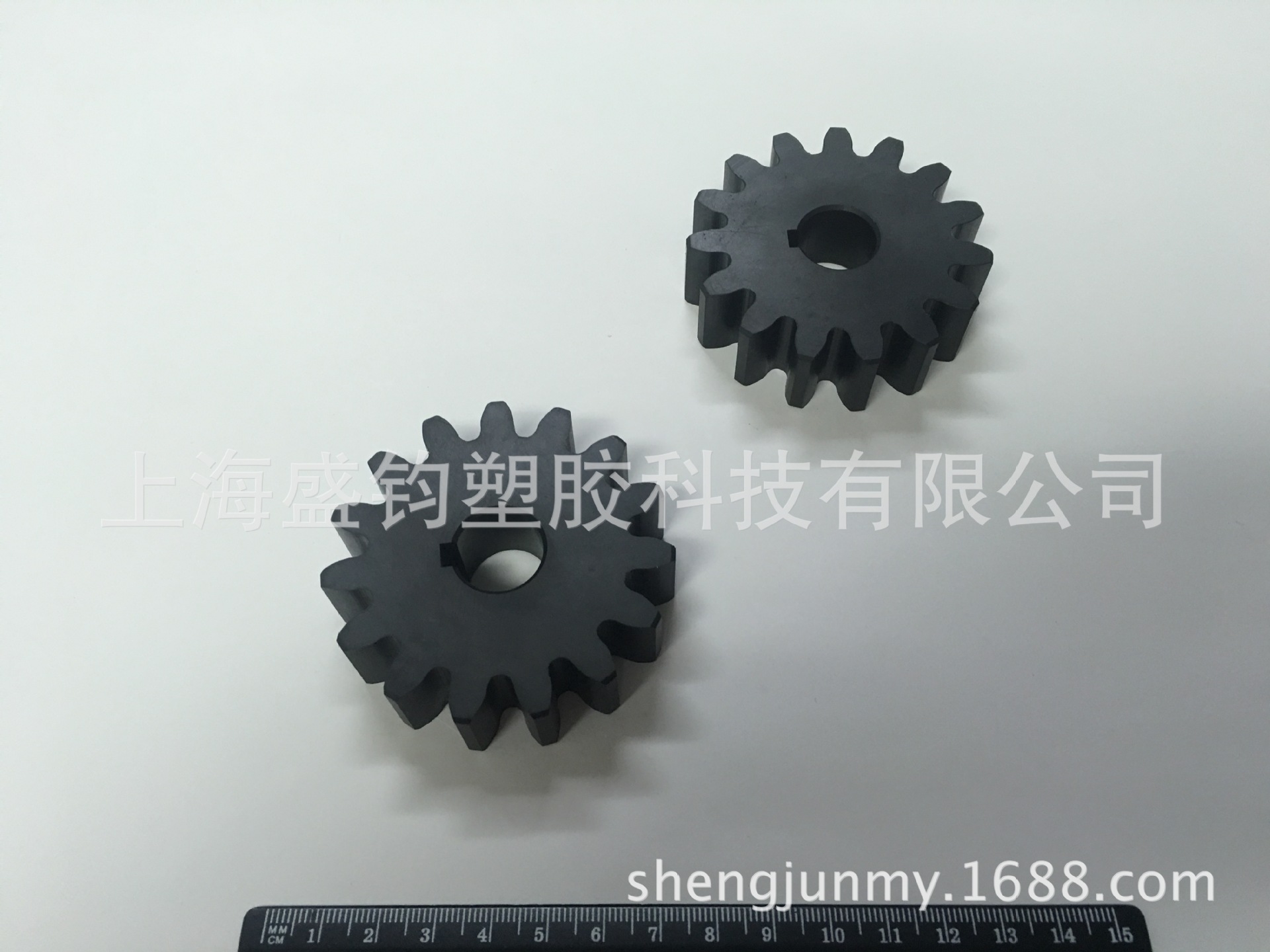 碳纤增强PEEK齿轮