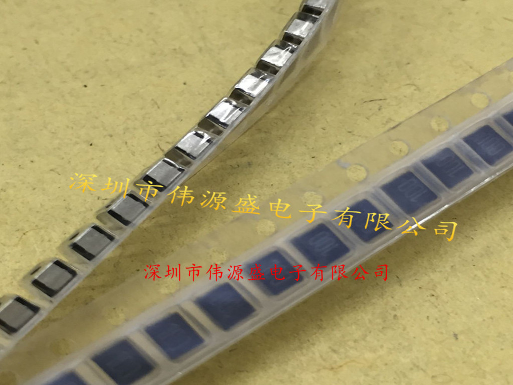 3.2x2.5mm 10A 72V 一次性保险丝 进口原装 CCP2E100TTE