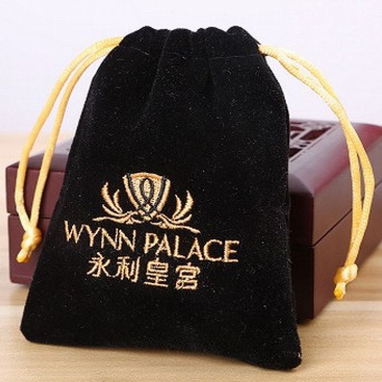 供应首刺绣饰饰品柔软丝绒布袋子 电源套鹿皮绒布抽绳束口袋