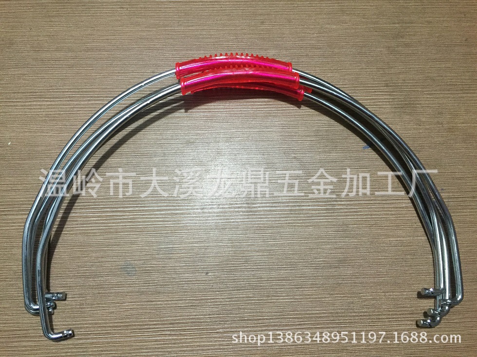 6.0*34开口耳朵圆形PVC红色透明弯角水桶提手、塑料桶提手