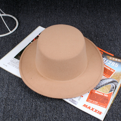 Korean fashionable British Hepburn choked pepper wavy big brim woolen woolen retro fashion hat for women