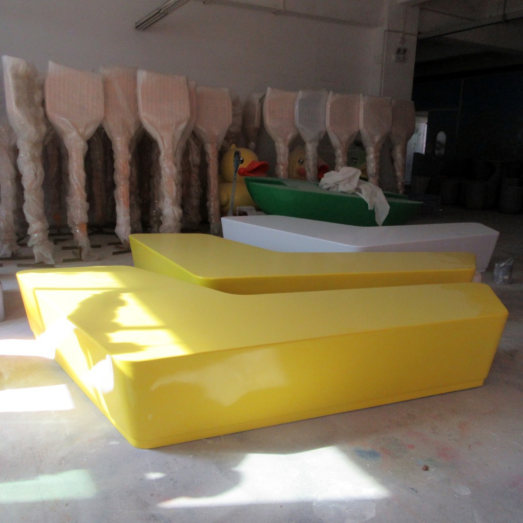 供应玻璃钢休闲椅子 高品质商场美陈装饰玻璃钢L型休闲座椅