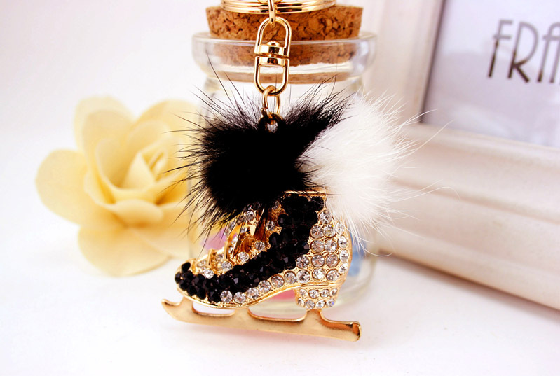 38g Weight Alloy, Metal Material Shoe Pattern Unisex Gender Pink, Black Color Korean Cute Fashion Diamond Hair Ball Skates Car Keychain 6