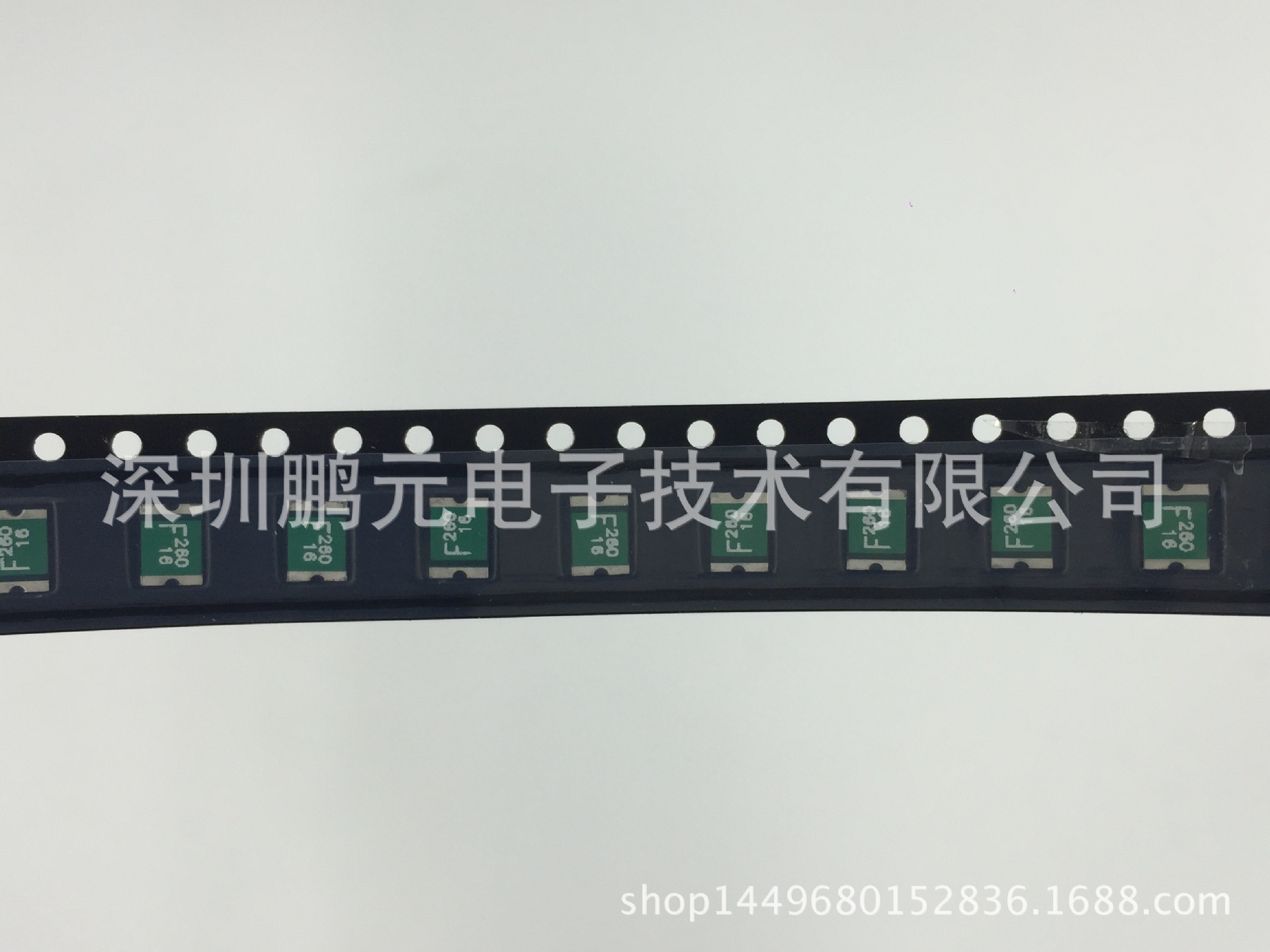 FSMD260-16R 贴片自恢复保险丝PPTC 1812 2.6A 16V 台湾富致