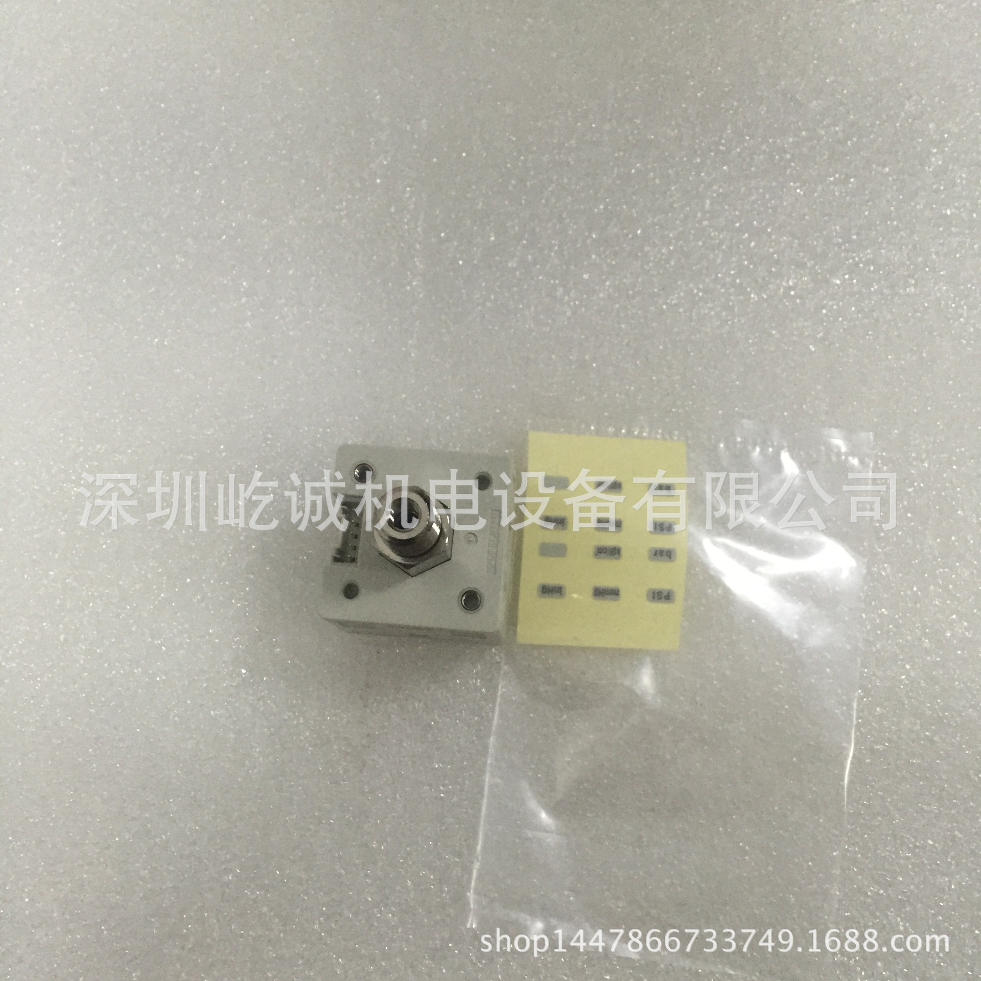 日本SMC高精度数字压力开关ZSE30A-01-N-L量程范围0~101KPa全新