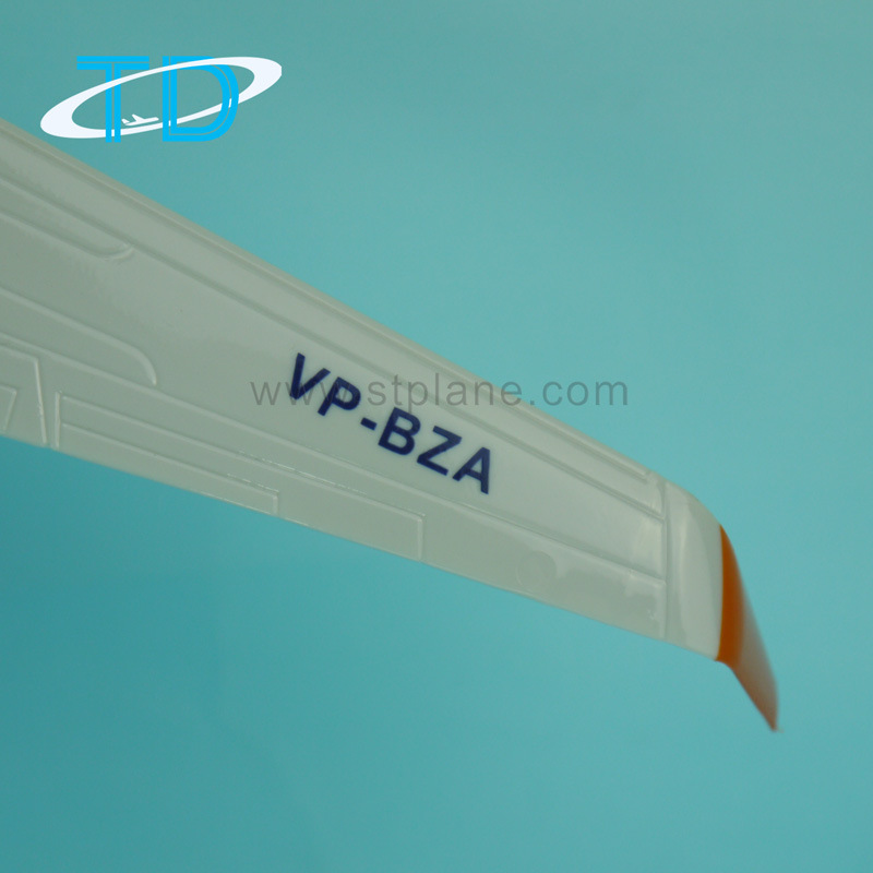 仿真飞机模型_俄罗斯航空波音客机B737-800树