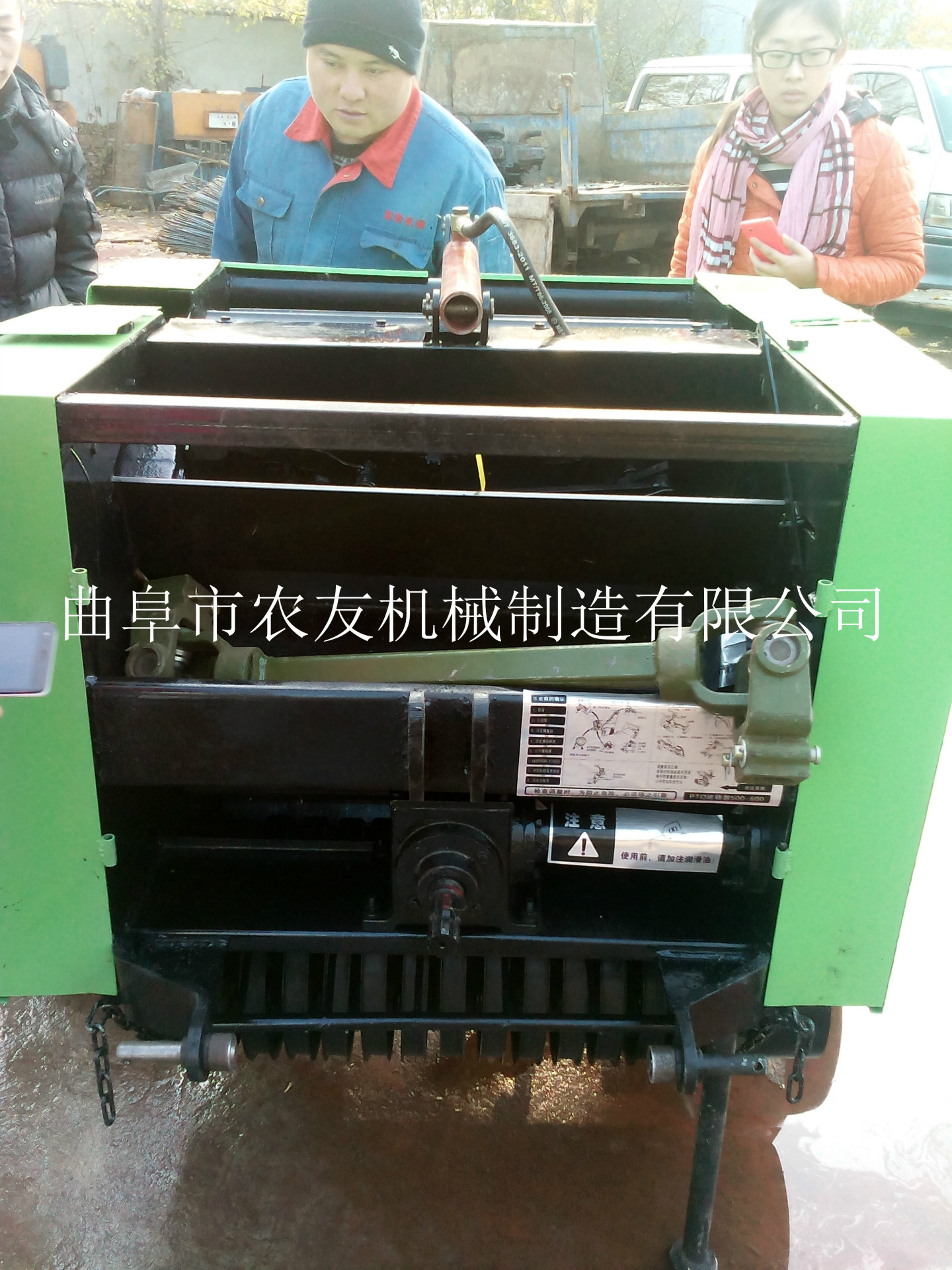 轮式拖拉机麦秸打捆机 青岛小型麦秸打捆机价格