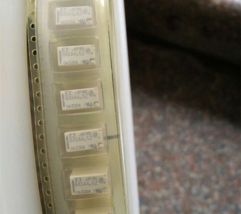 全新原装正品富士通继电器FTR-B4SA4.5Z 4.5VDC 贴片8脚