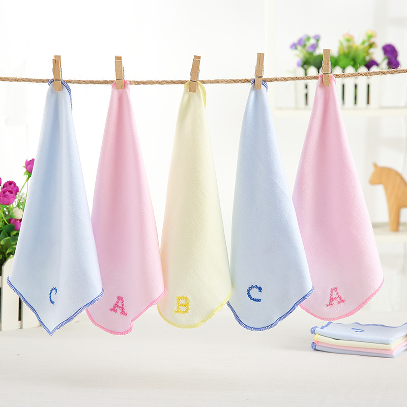 Toalla de saliva de algodón peinado Toalla de alimentación ABC Toalla de alimentación