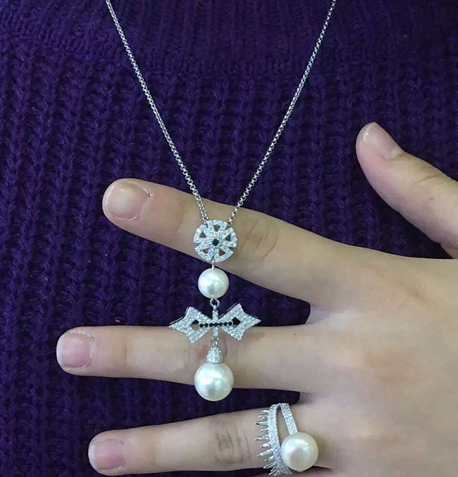 ŷ��ʱ�д�������ͬ���׹������Ʒ �¿��ʯ���������� 30719402