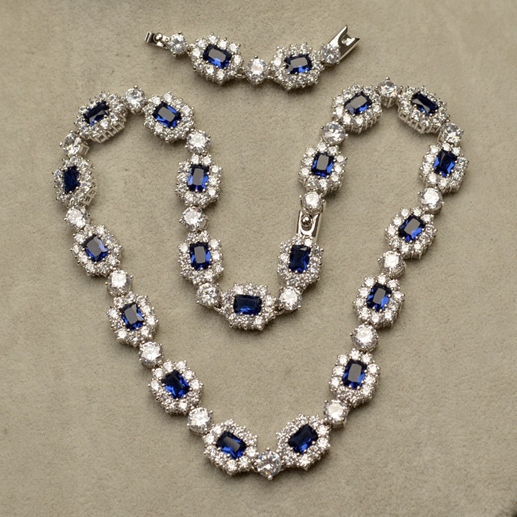 �ߵ�����Ů��ˮ������ ʱ�и��Ź�͢������ ��Ѹͬ������ 200852