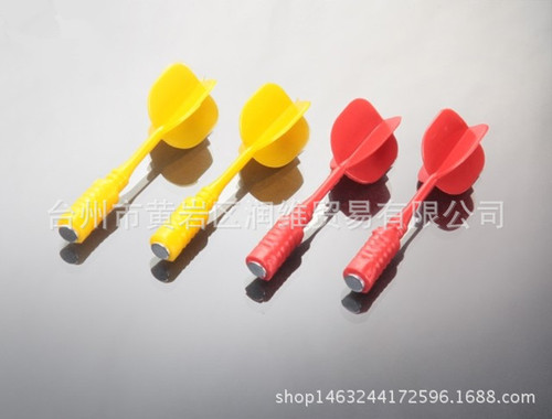 Wholesale iron frame darts games, bar drinking game props, entertainment and leisure supplies, darts sets