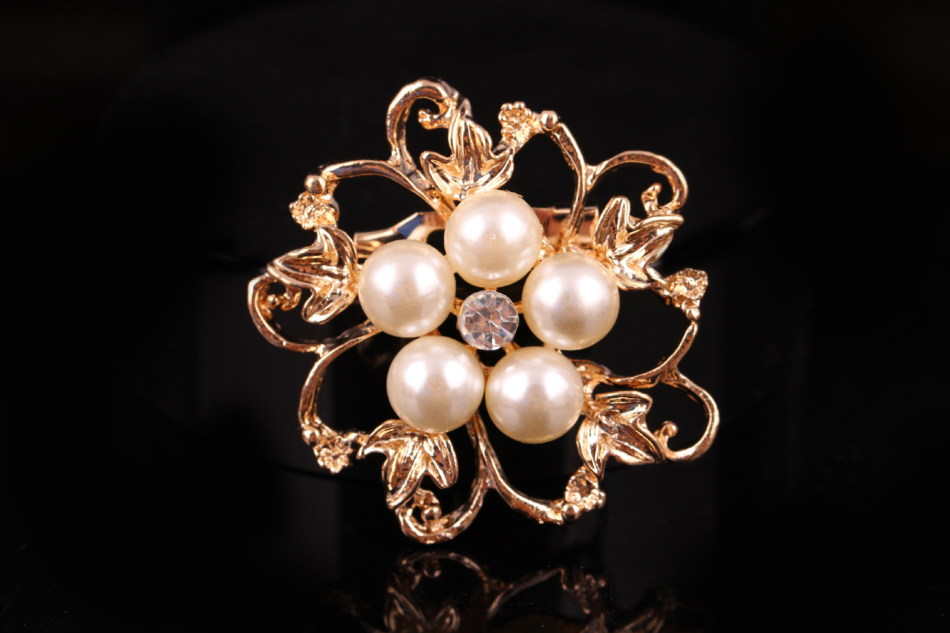 Spilla a forma di corona tridimensionale versatile con strass popolare giapponese e coreano, nuovo stile, fibbia per il petto femminile_voghion.com