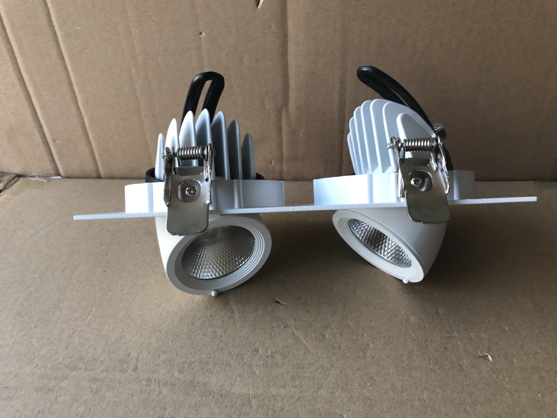 D6F92159-7C07-4835-9832-64698B