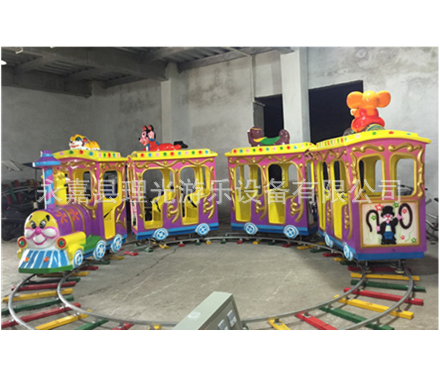 Electric train railed for amusement parks