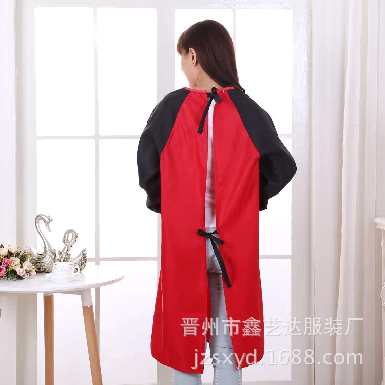 小熊防水罩衣背麵