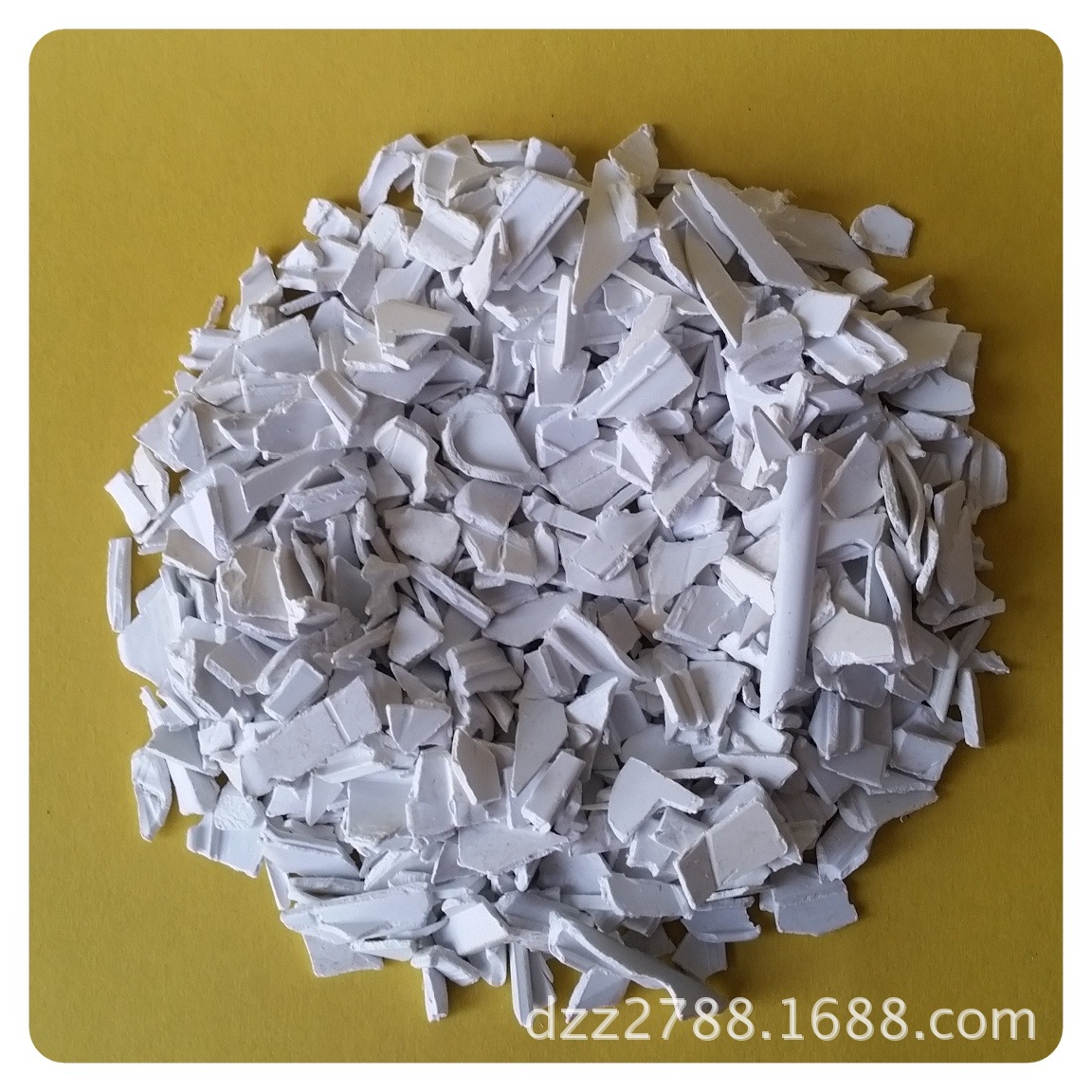 PVC再生回料粉碎料 低价出售再生PVC粉碎料 PVC塑钢粉碎料