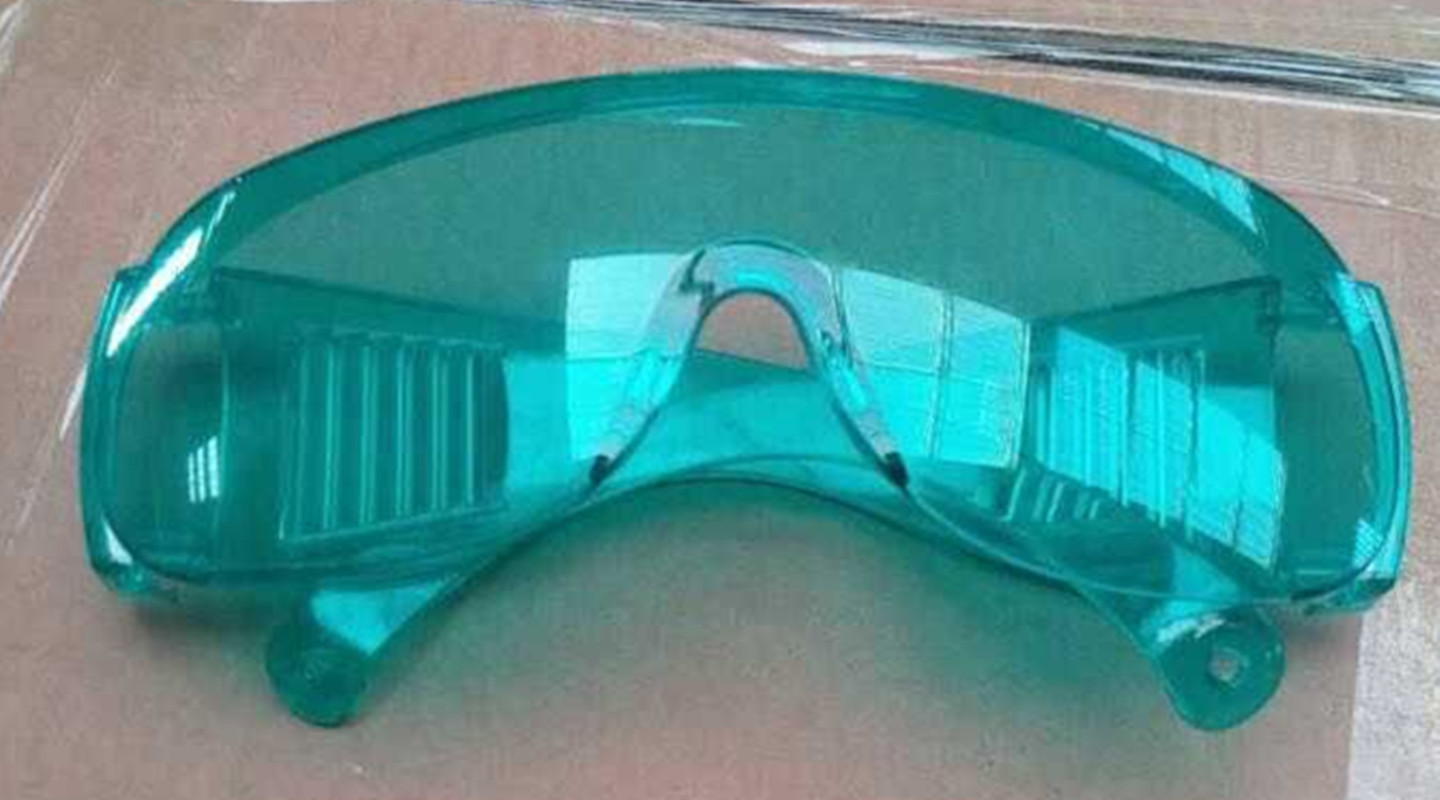 2704624585_1390659736