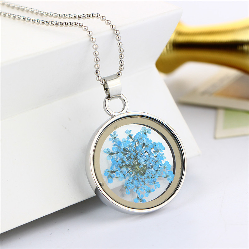 Plant Dried Flower Gypsophila Necklace Time Gemstone Handmade Glass Spherical Necklace display picture 4