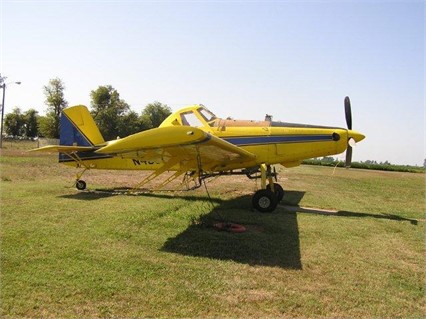 私人飞机 1990空中拖拉机at-502 固定翼飞机
