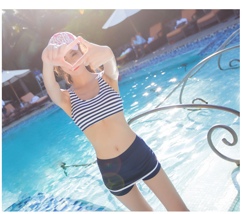 Thương hiệu áo tắm nữ bảo thủ ba mảnh chia tay boxer cỡ lớn mỏng chống nắng áo dài tay áo tắm mỏng bên bờ biển - Bộ đồ bơi hai mảnh 	đồ bơi 2 mảnh short