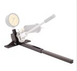 SKF转换座226402包括转地面支撑结构和用于油箱的90度螺纹接头