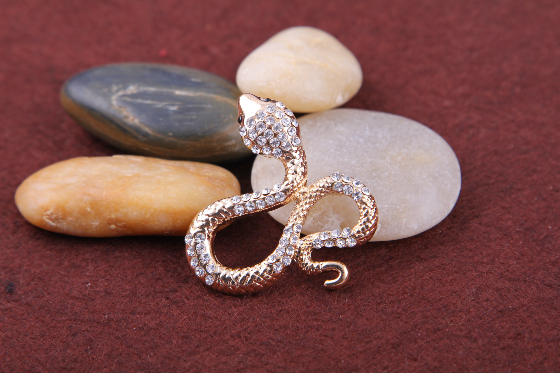 Broche en forme de serpent avec strass et diamants pour homme et femme, accessoire de mode coréenne_voghion.com