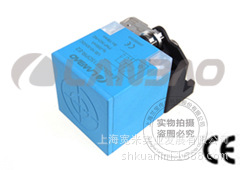 兰宝模拟量电感式传感器  LE40SZSF10LIM-E2 LE40SZSN15LIM-E2