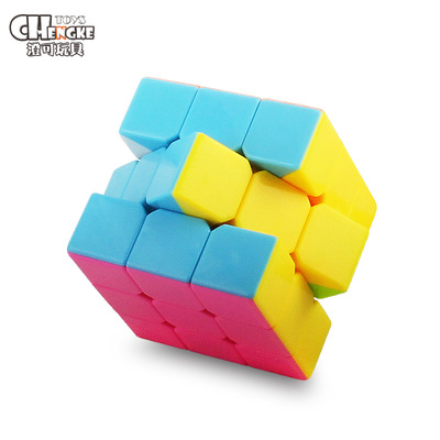 Trẻ em của đồ chơi giáo dục sáng tạo thứ ba-thứ tự của Rubik Cube 5.7 CM cá nhân bọc Stereoscopic loạt các màu sắc thực tế khối bán buôn