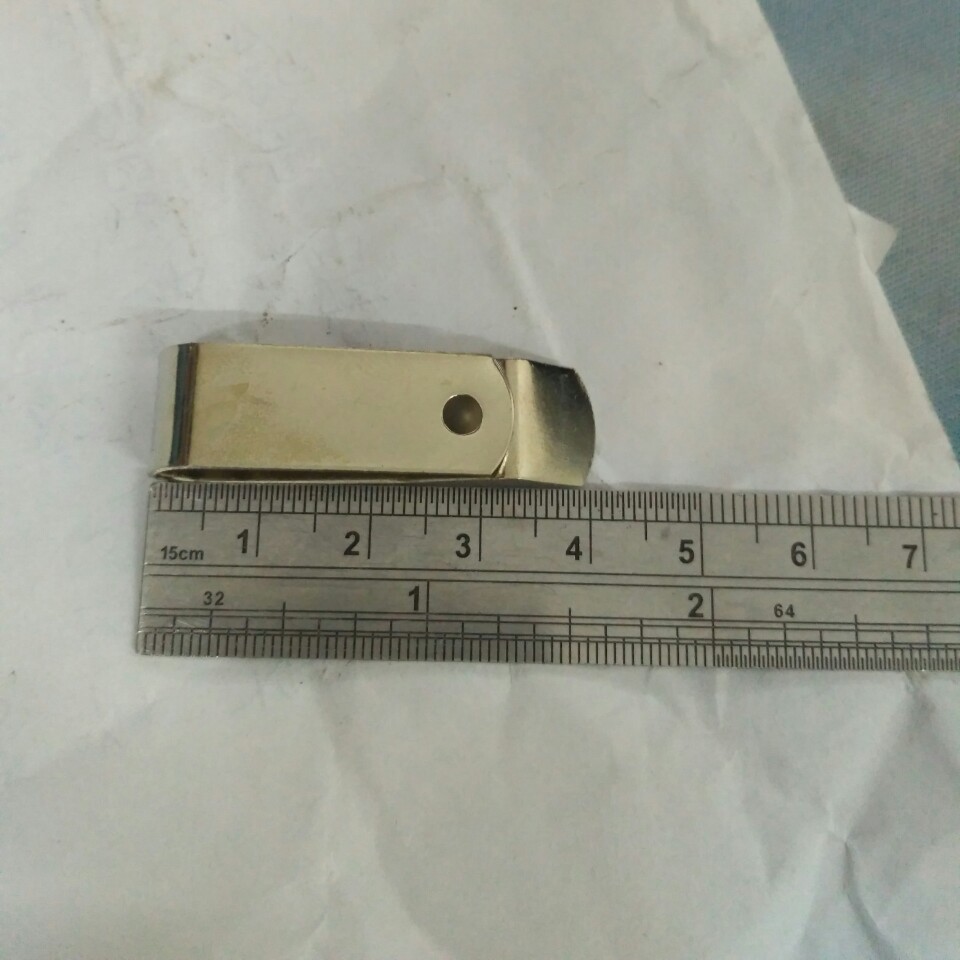 优惠批发供应箱包手机皮套对讲机配件40MM金属猛片弹力背夹BB机夹