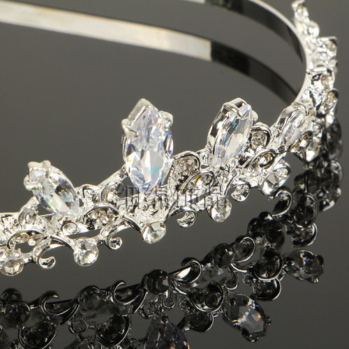 Bridal tiara, zircon crown necklace and earrings three-piece set, Korean wedding tiara, wedding accessories