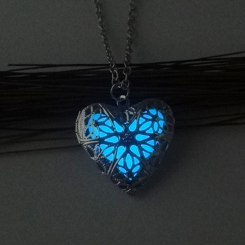 10g Weight Necklace Classification Wedding Occasion Copper Material Heart Pattern Unisex Gender Fashion Style Bronze Color Fashion Heart Copper Wholesale 4