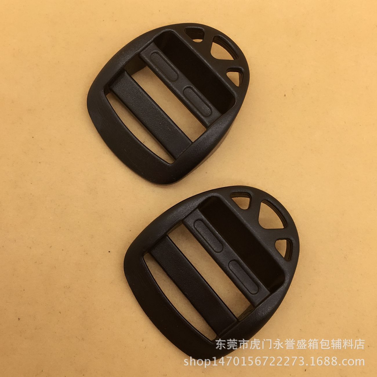 老楼梯升级换新暖心扶手筑起“幸福阶梯”