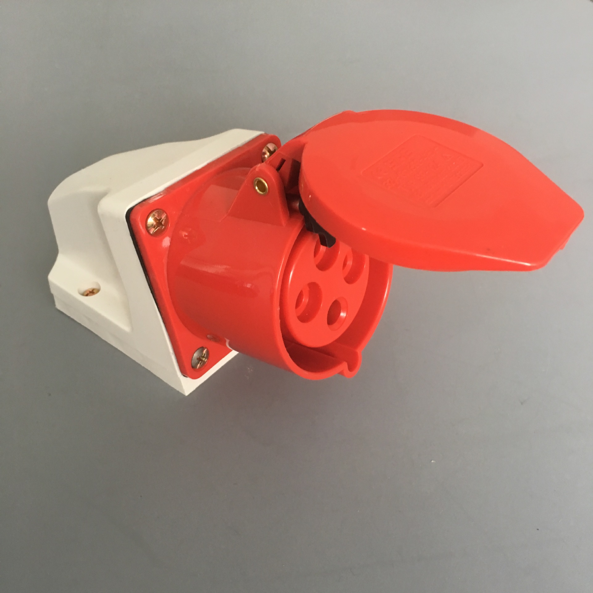 供应上丰正品 工业插座墙装 16A 380V 4孔 IP44SF-114
