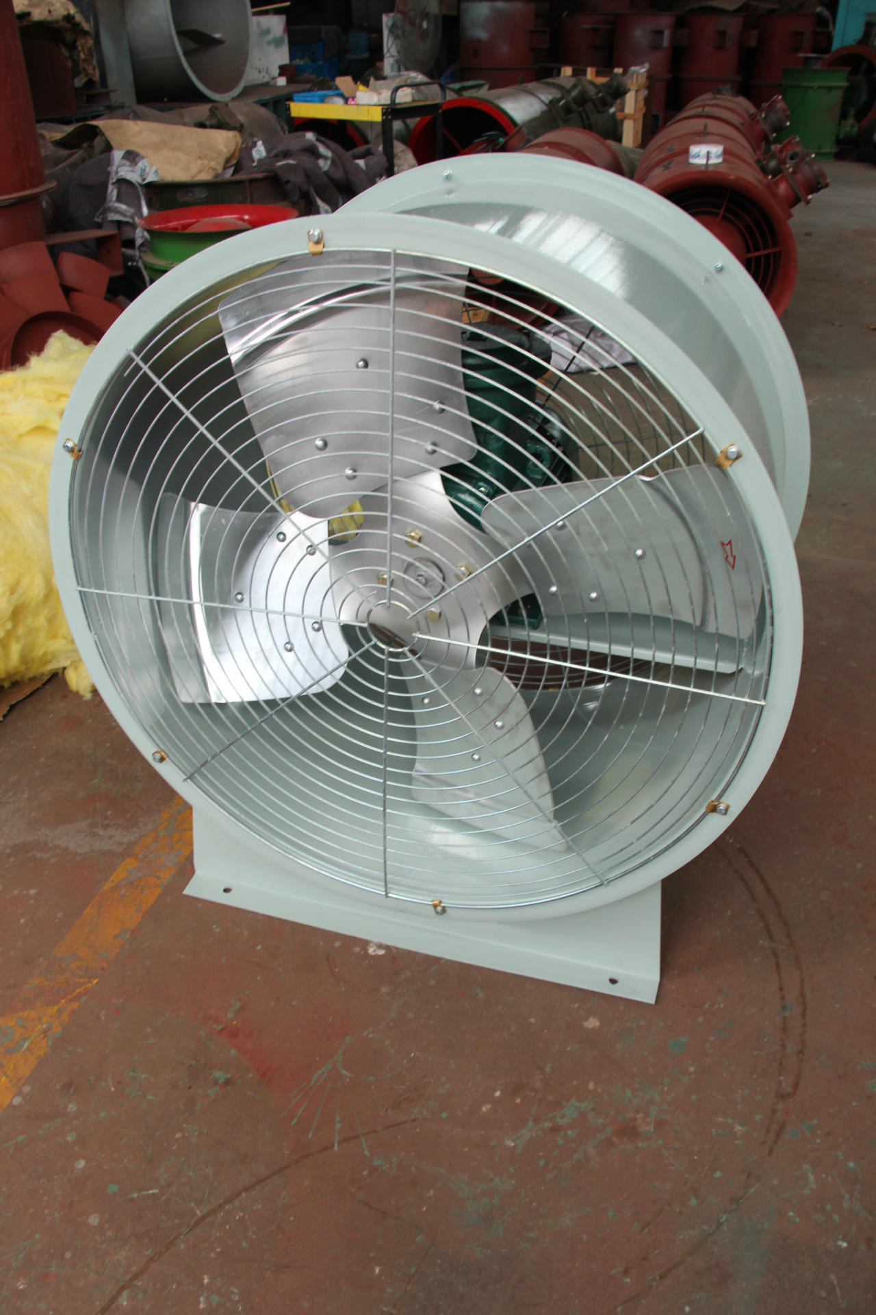 工厂BT35-11-3.55#防爆轴流风机2、4加百叶、固定、岗位