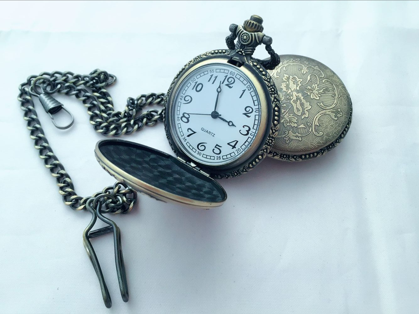 27C306D0E99C43A70725D653B1C2D6