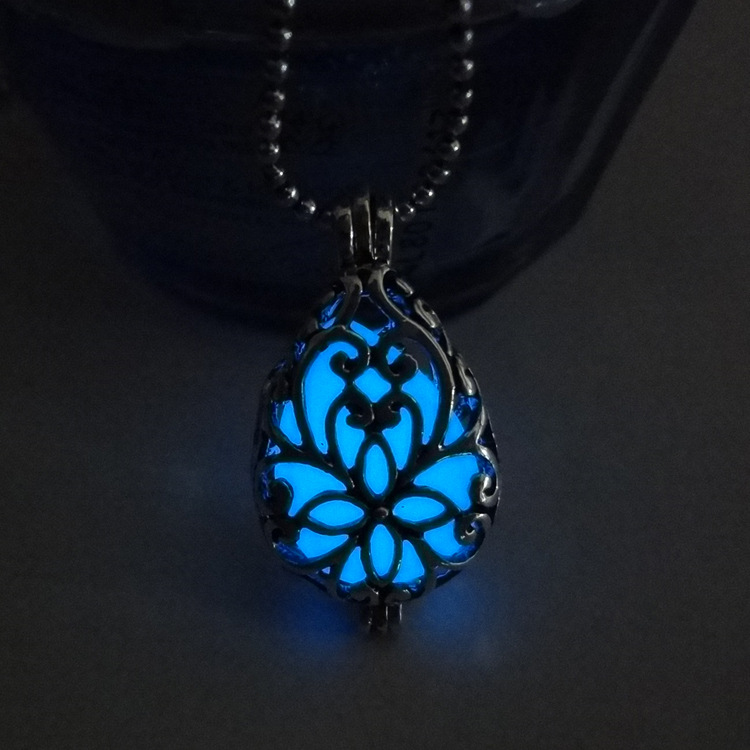 Luminous Cage Pendant Necklace display picture 14