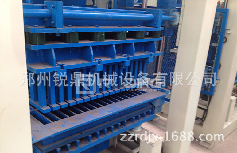 QT8-15-Hydraulic-Making-Cement