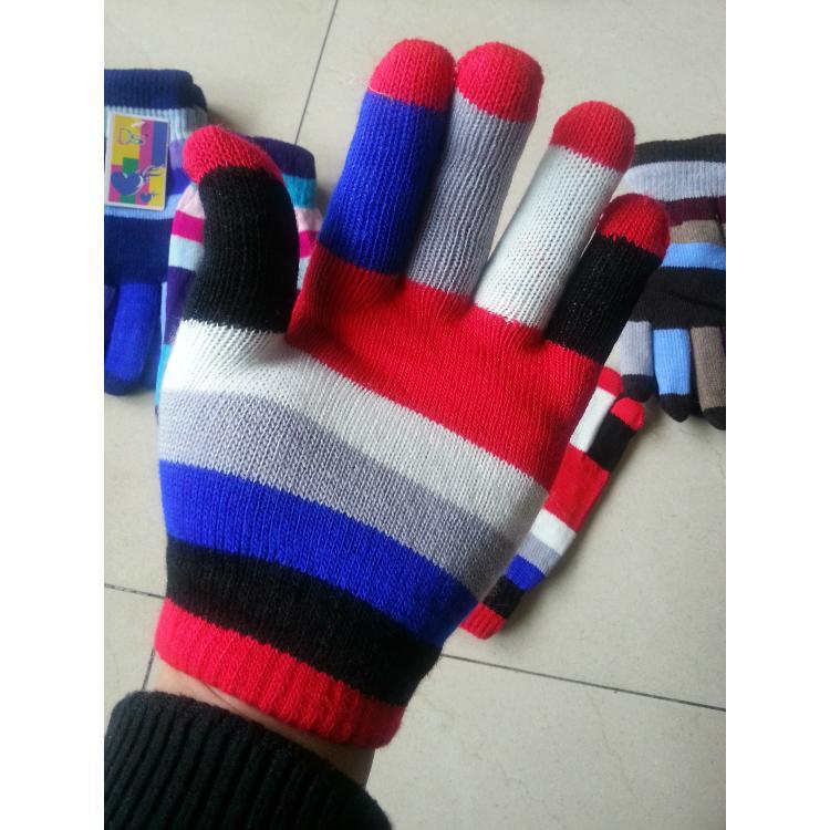 De Punto de fábrica de invierno de doble capa hembra adulta hembra caliente fibra acrílica dedo guantes de perforación en caliente puede ser muestra se puede pedir