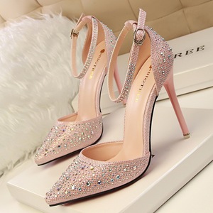 305-3 han edition with high shining diamond thin and shallow mouth and women sandals sweet princess shoes pointed hollow