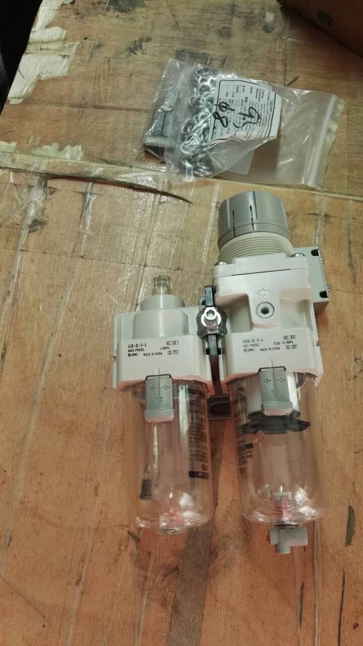 AC30A-02-R-A  空气过滤组合