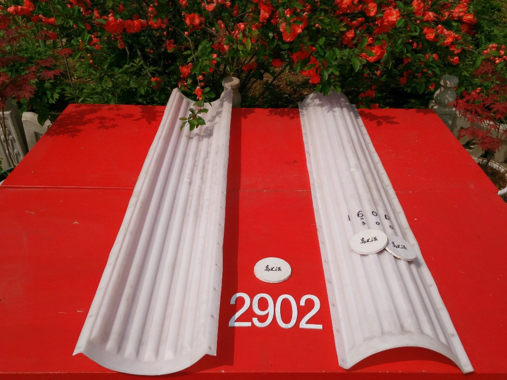 大量供应各种规格艺术围栏及间隔柱塑料模具