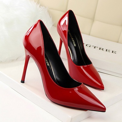 9196-1 in Europe and the contracted wind high heel with shallow mouth pointed sexy thin professional OL women's shoes