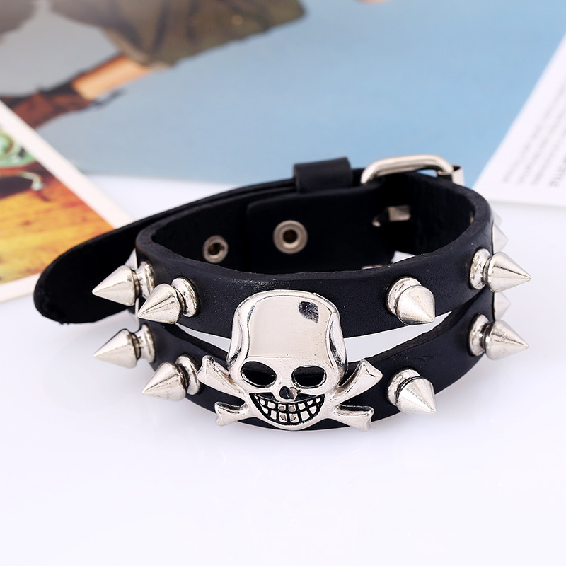 Jewelry Punk Vintage Leather Bracelet Men's Bracelet Wide Leather Skull Leather Bracelet display picture 1