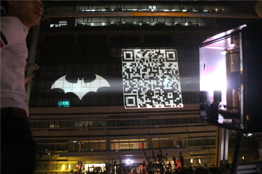 PG 热销户外楼体墙面广告投影，巨幅建筑广告投影 山体亮化投影灯