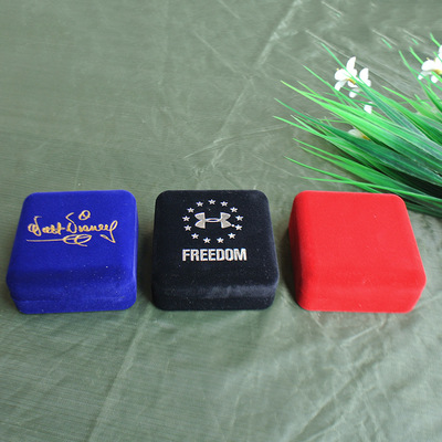 纯色首饰徽章盒  胸章比赛奖章盒子 金币纪念币绒布礼盒厂家直销