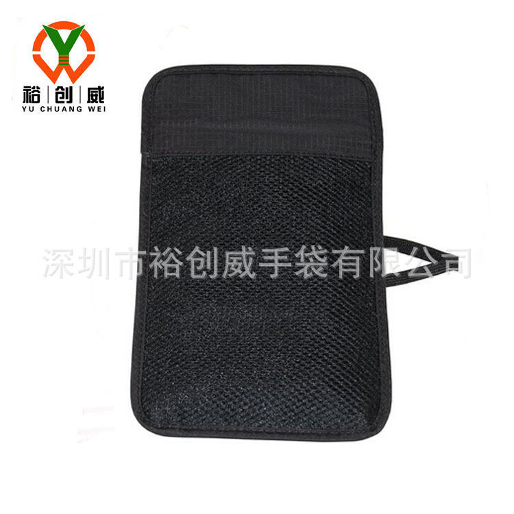 2529621447_1454858602