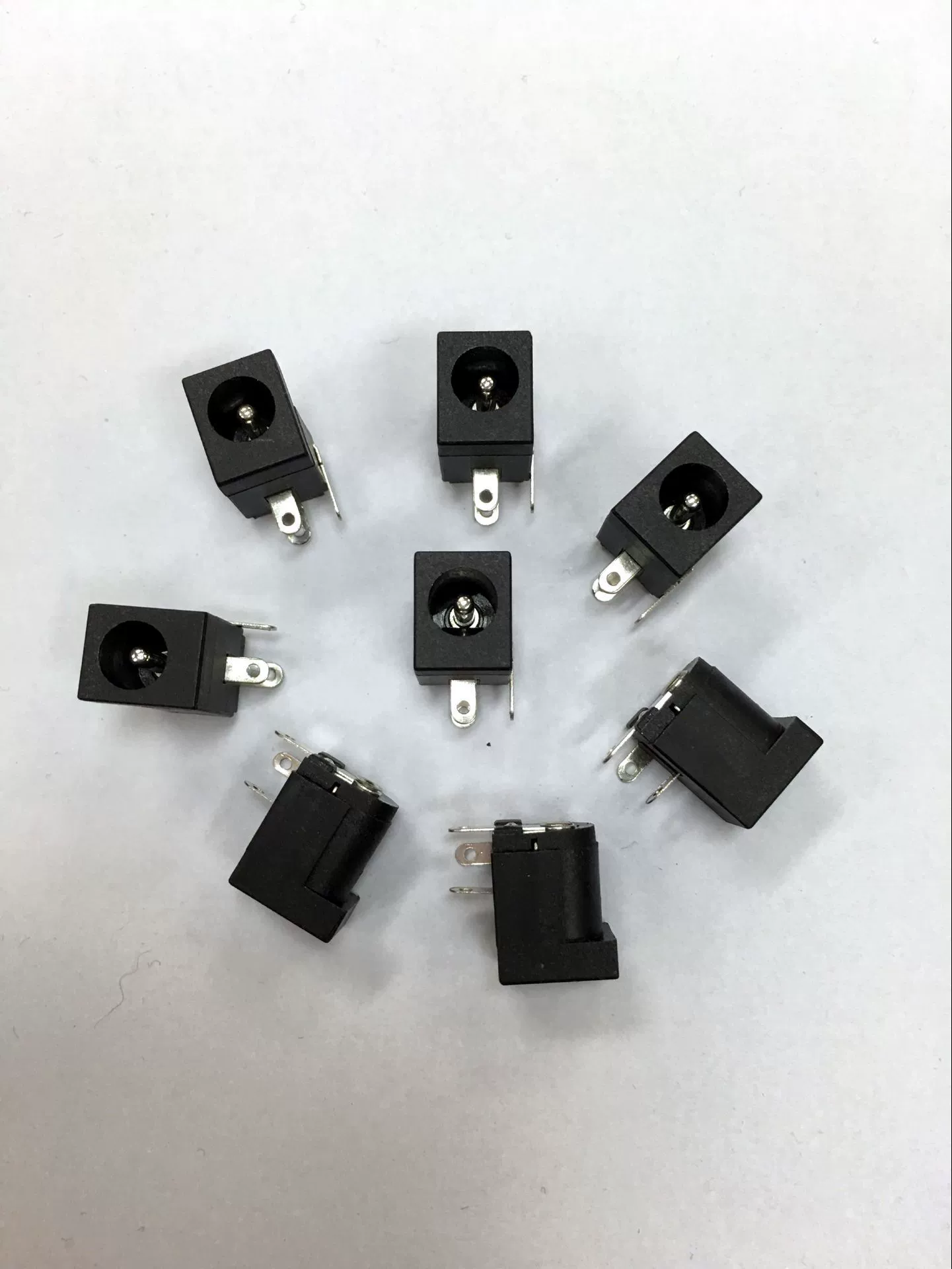 Factory direct selling DC-005-2.1/2.5 needle 5.5mm power charging socket