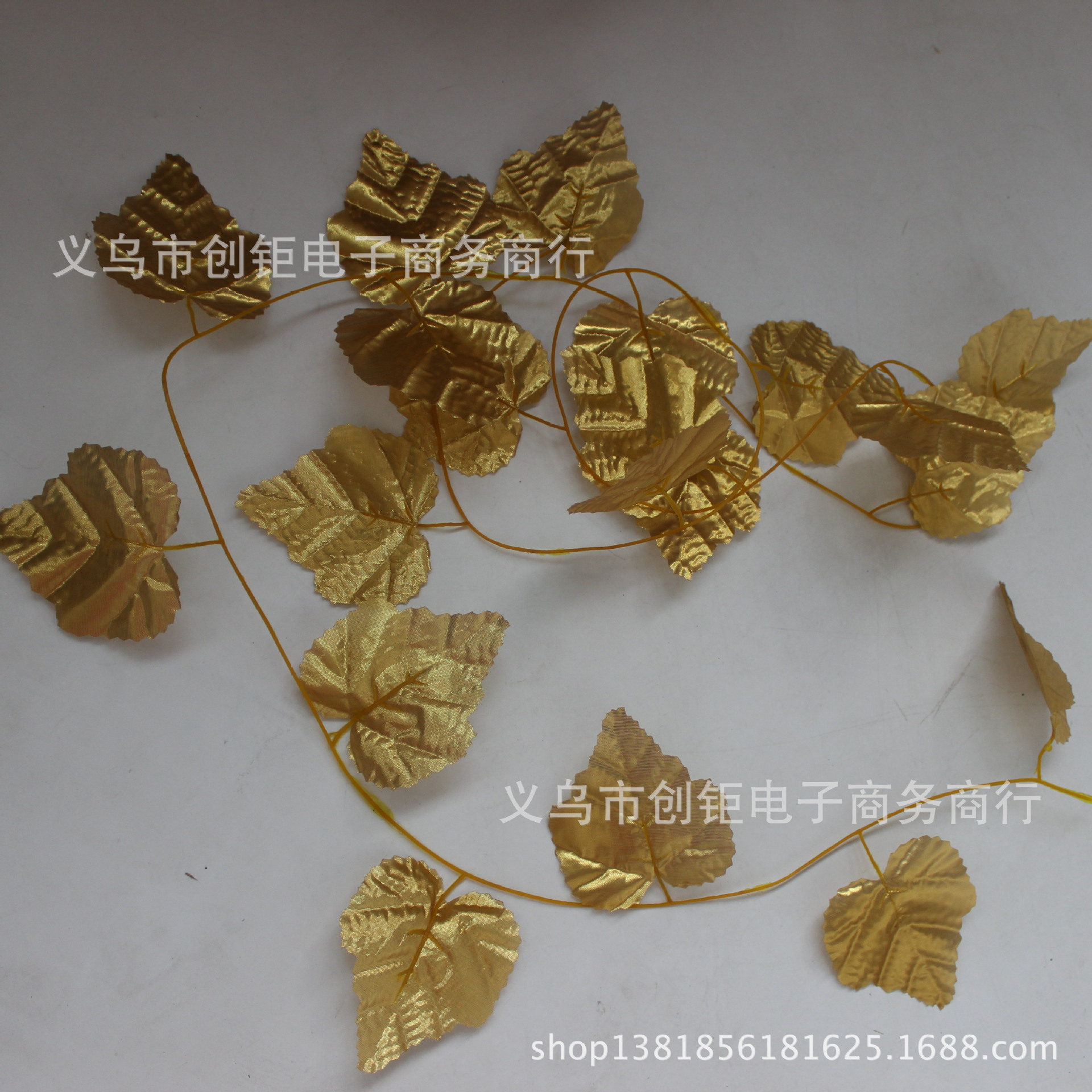 金色仿真葡萄叶藤条