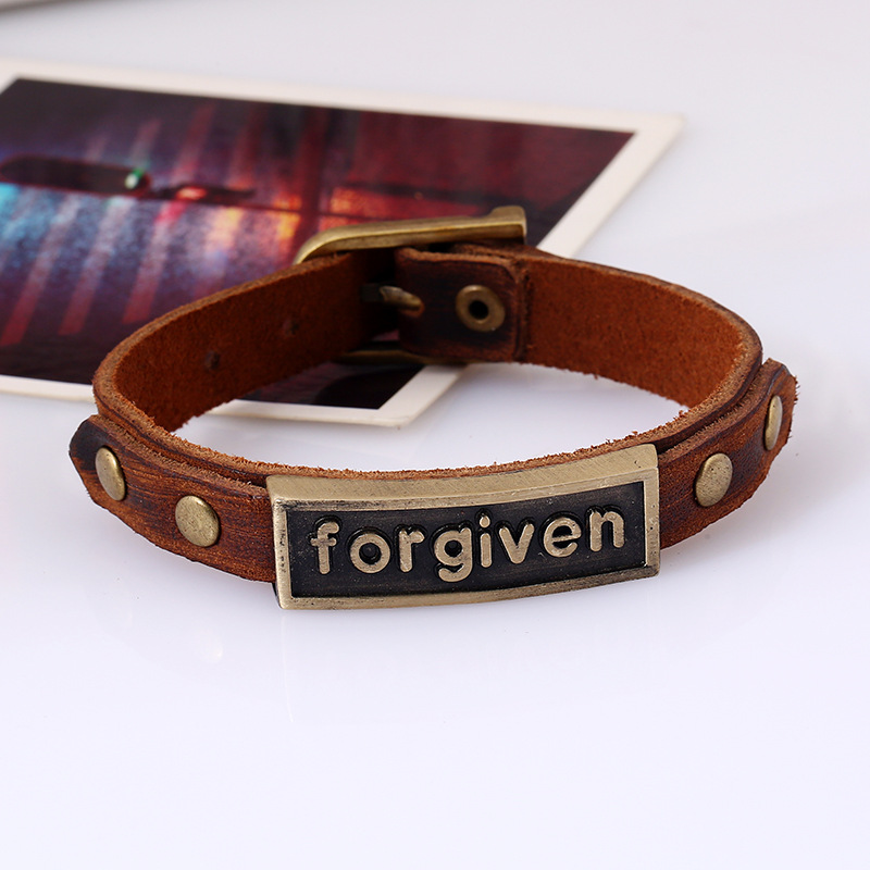 Simple Leather Bracelet display picture 1